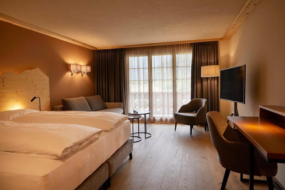 Hotel Alpenland Ґштад Екстер'єр фото