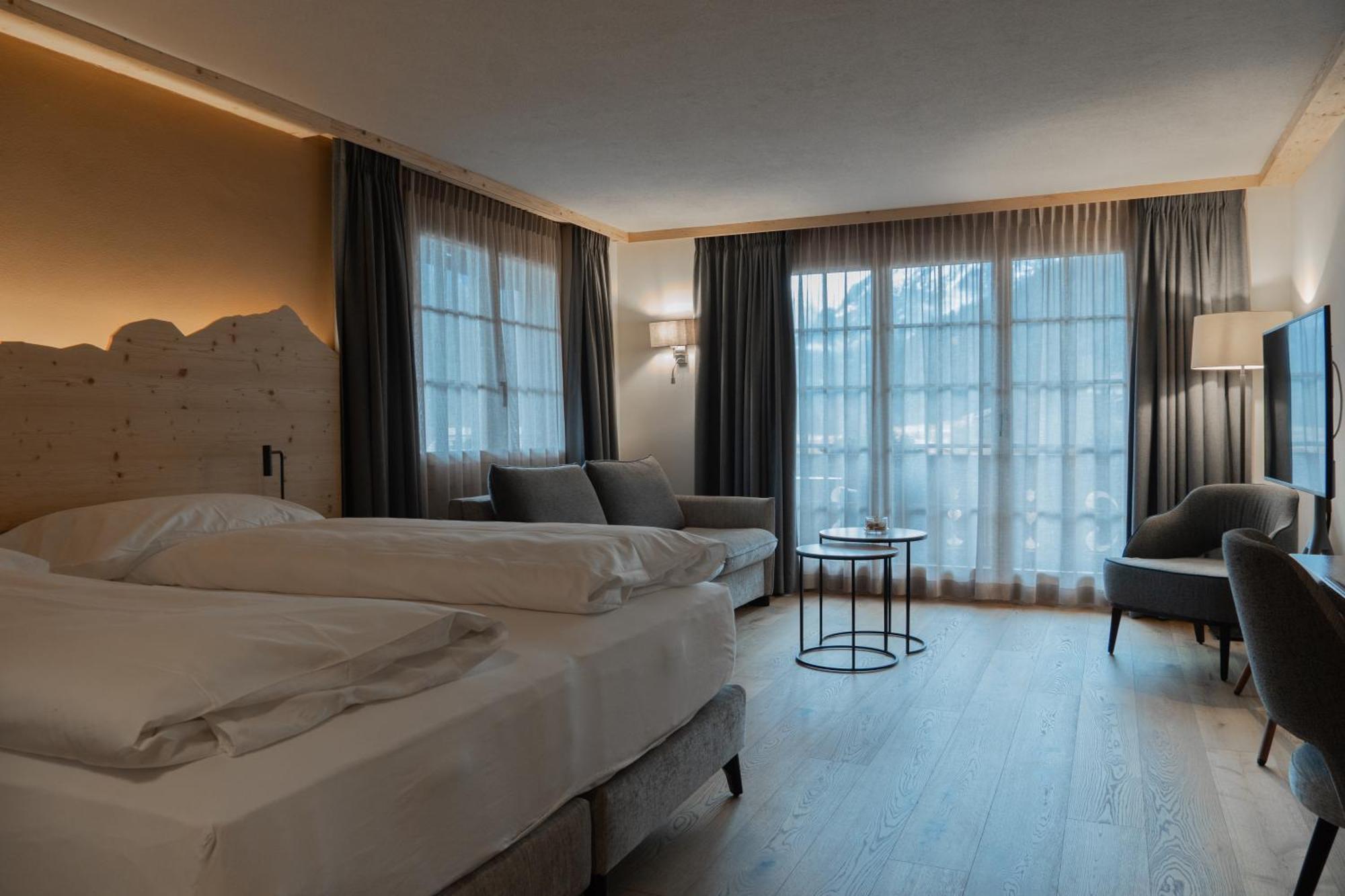 Hotel Alpenland Ґштад Екстер'єр фото